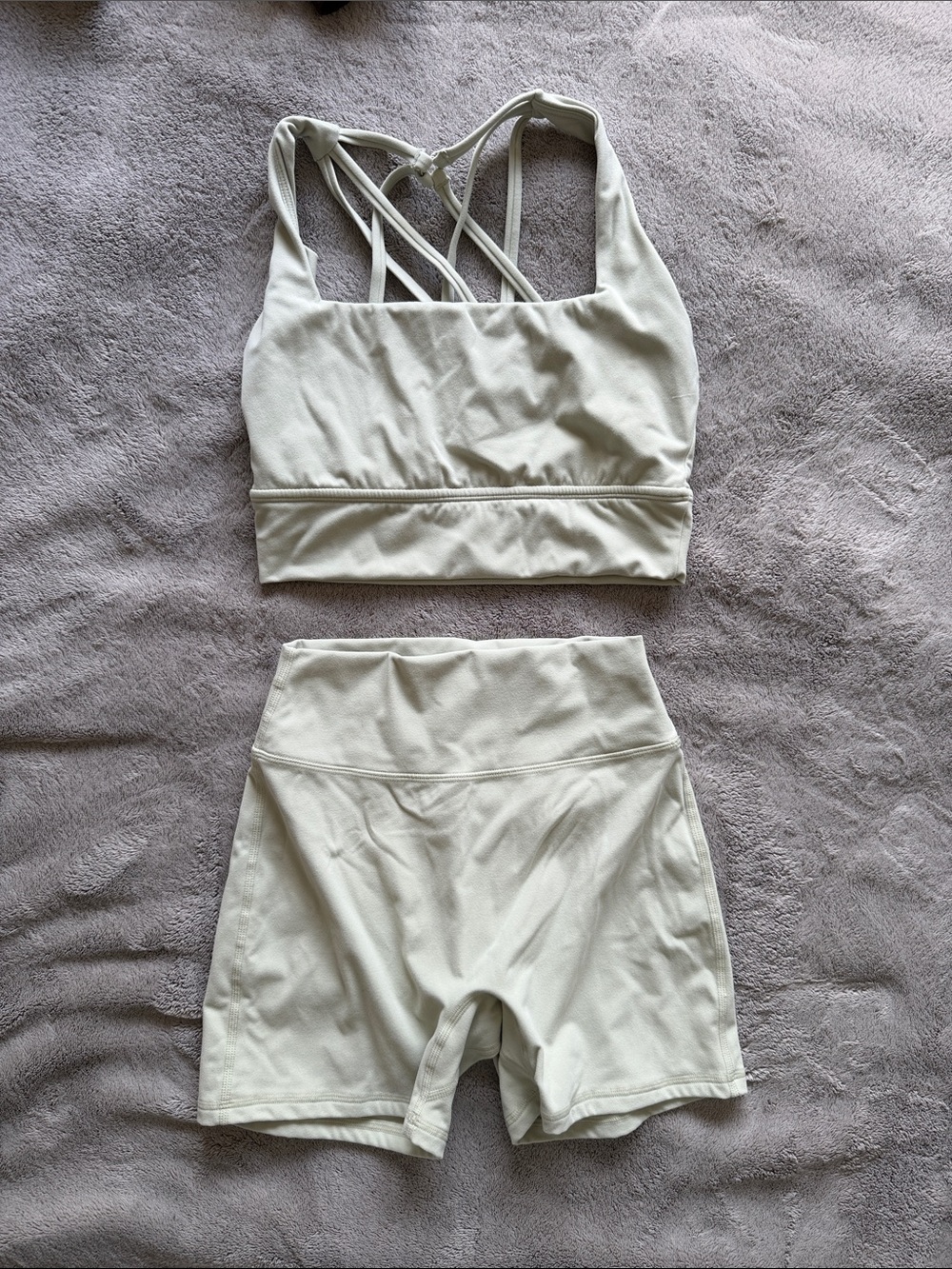 BuffBunny Set in Pistachio